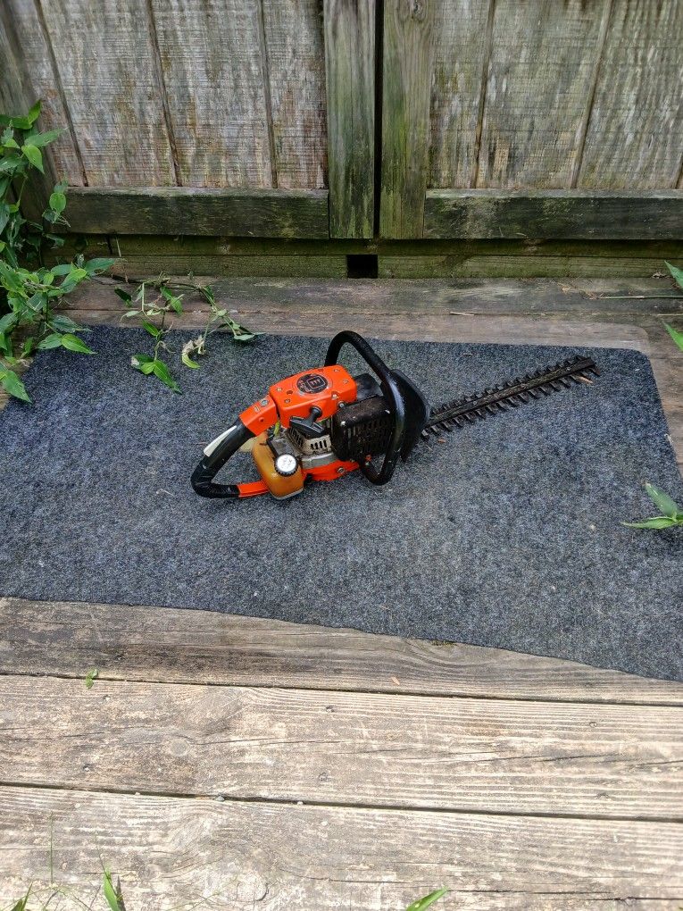 Gas Power Hedgetrimmers