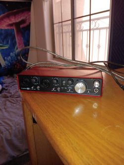 Focusrite Scarlett 2i4 Interface