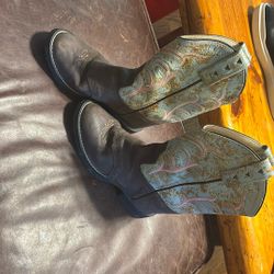 Girl Boots 