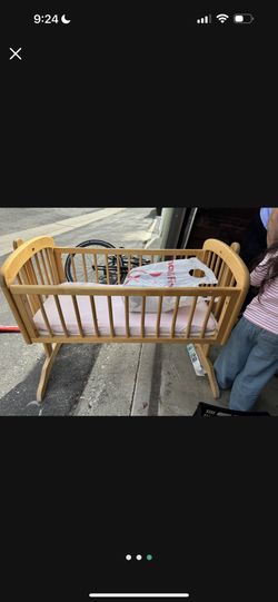 Baby Cradle / Bassinet