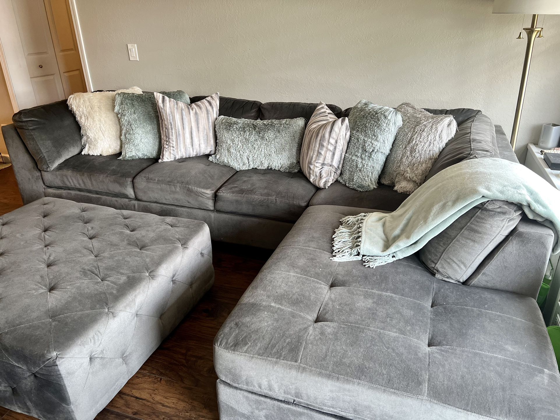 2 Piece Sectional With Right Facing Chaise And Ottoman