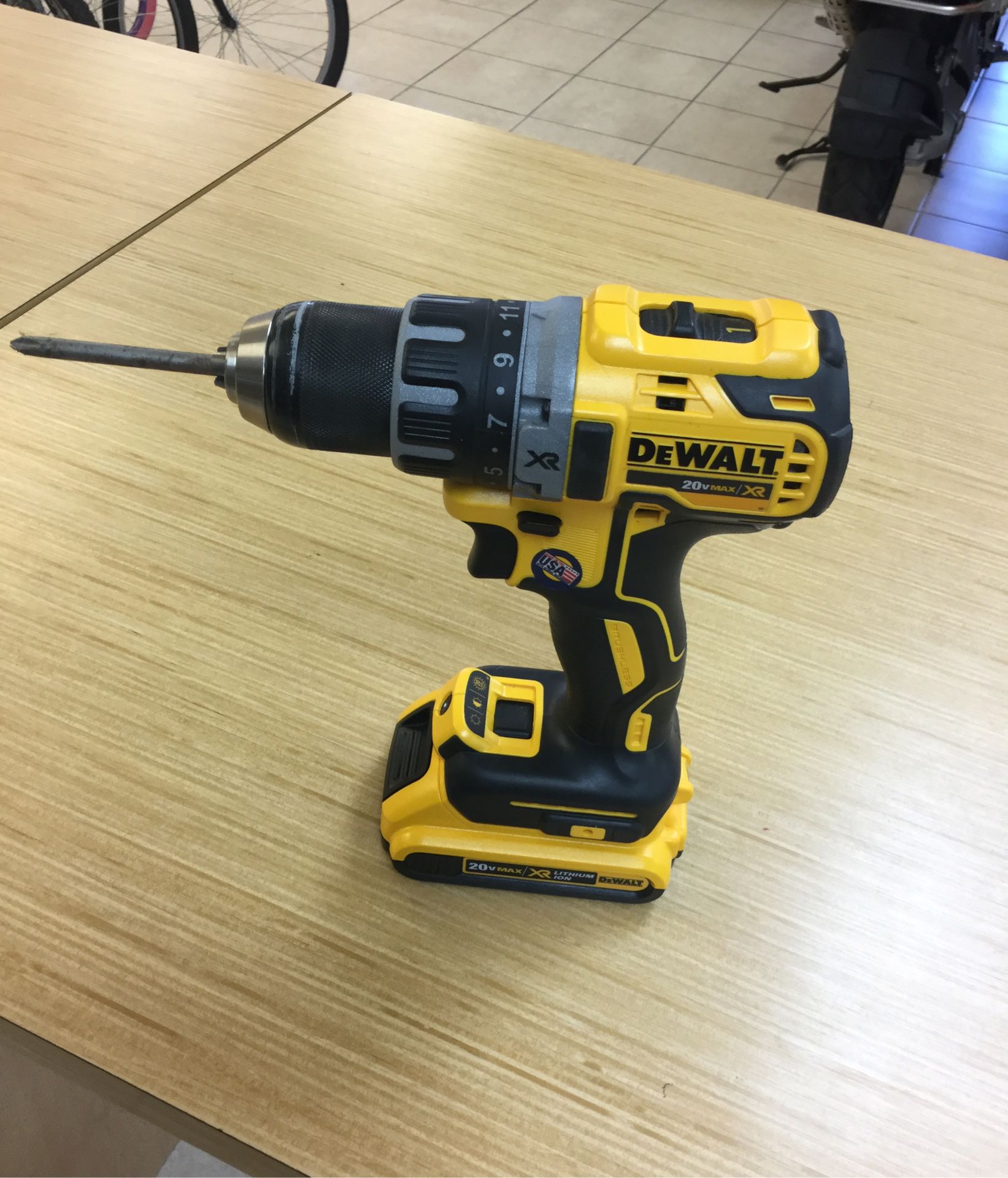 Dewalt Brushless Motor DCD791 Drill Driver Only Battery 20v Max No Charger
