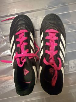 Adidas Girls Cleats Size 13 $12