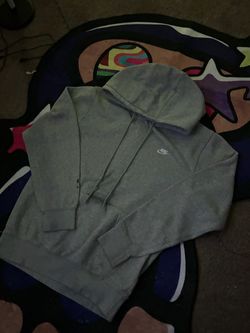 NOT FREE Small Nike hoodie