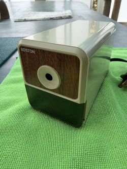 Vintage Boston Electric Pencil Sharpener Model #18🔥