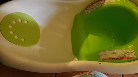 Baby bath tub