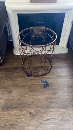 Side Table Pottery Barn Mirrored Top, Metal