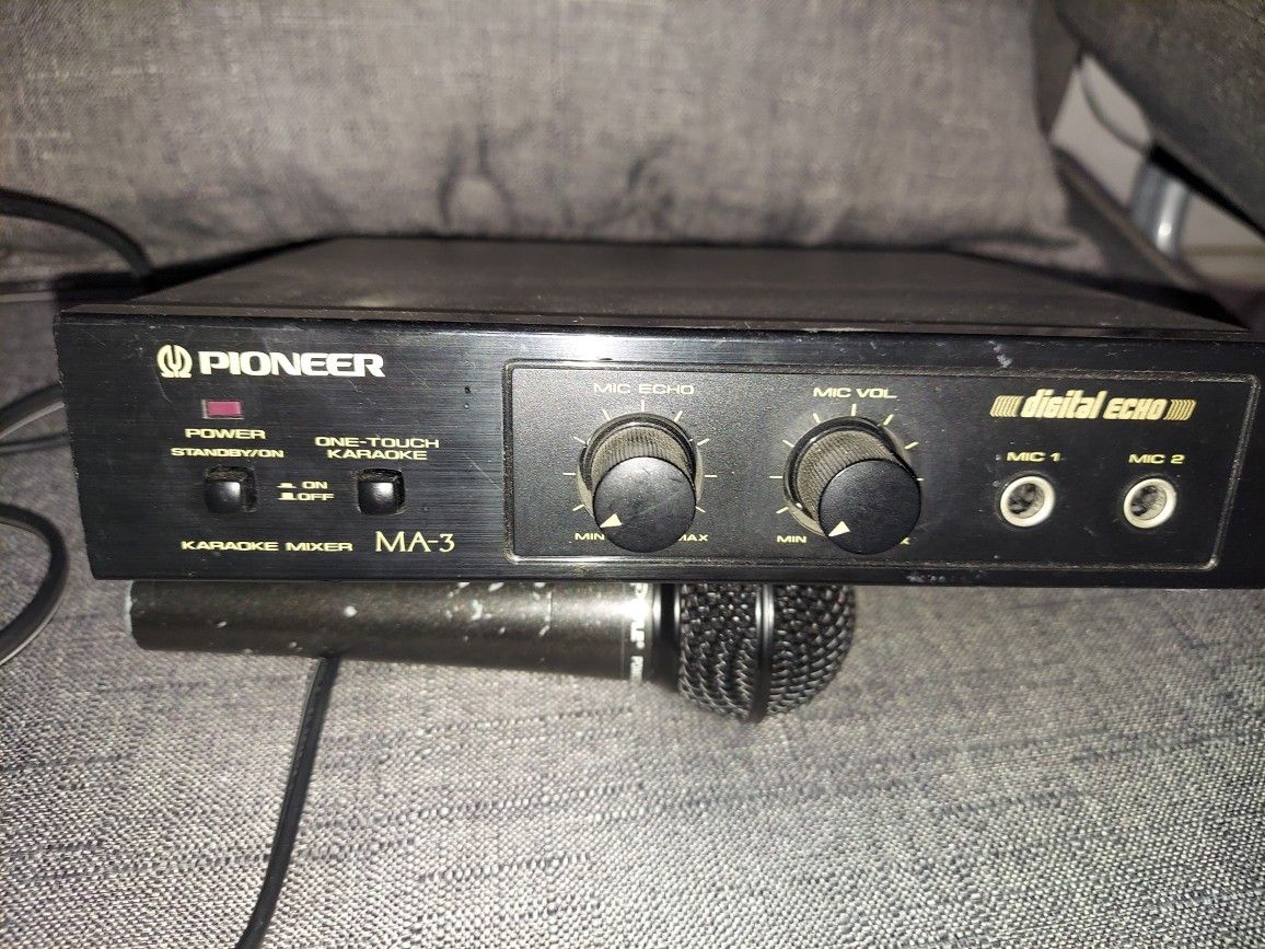 Pioneer Digital Echo Karaoke Mixer