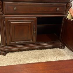 Buffet/coffee Bar
