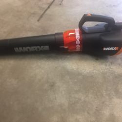 WORX WG520 12 Amp Turbine 600 Electric Leaf Blower