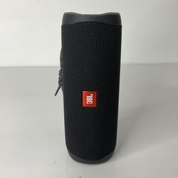 JBL Flip 5 Portable Bluetooth Speaker - Black