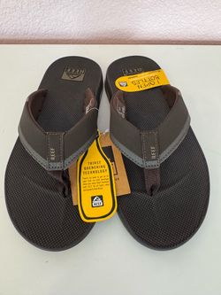Reef Flip Flops with Bottle Opener, US men’s size 8