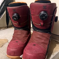 DC Mora Size 9