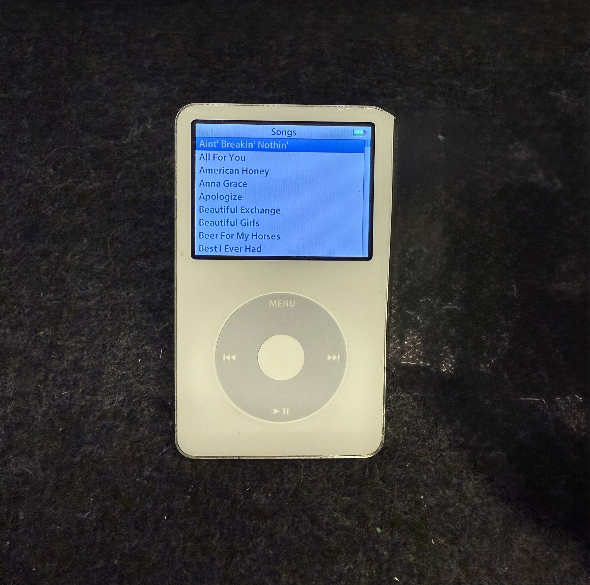 iPod classic 5th gen 30gb - white
