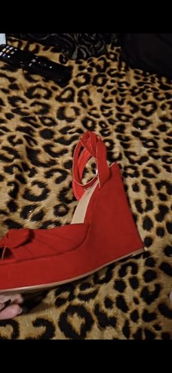 RED WEDGE HEELS