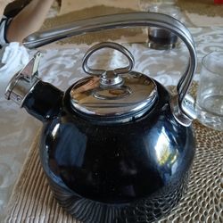 Tea Kettle 