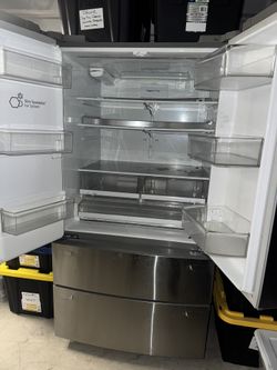 Like New LG Fridge 