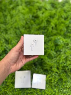 AirPods 4