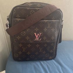 Louis Vuitton Shoulder Bag