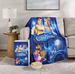 Disney Cinderella Collectible VHS Boxed Silk Touch Throw Blanket 50" × 70"