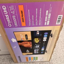 43 in. Samsung Smart TV 2025 model U800FB 