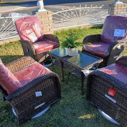 New Outdoor Set