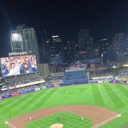 2 Tickets Padres Vs Yankees  5/24