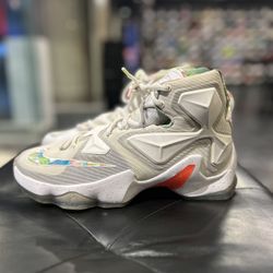 Nike LeBron 13 Easter size 7.5 Men Shoes