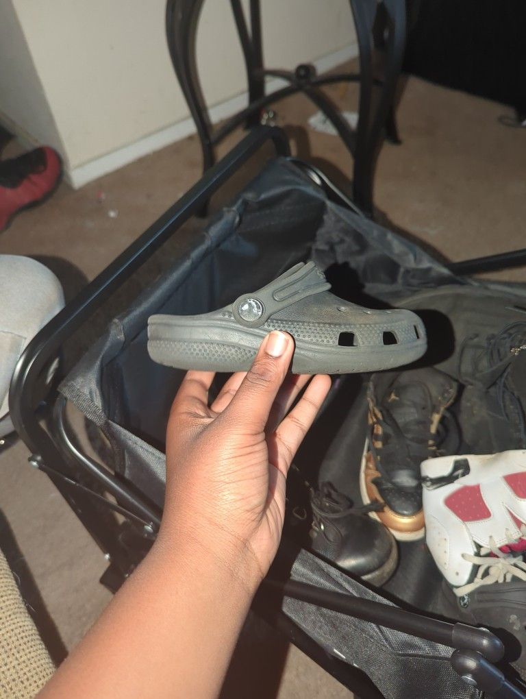 Kids Croc Size 10c