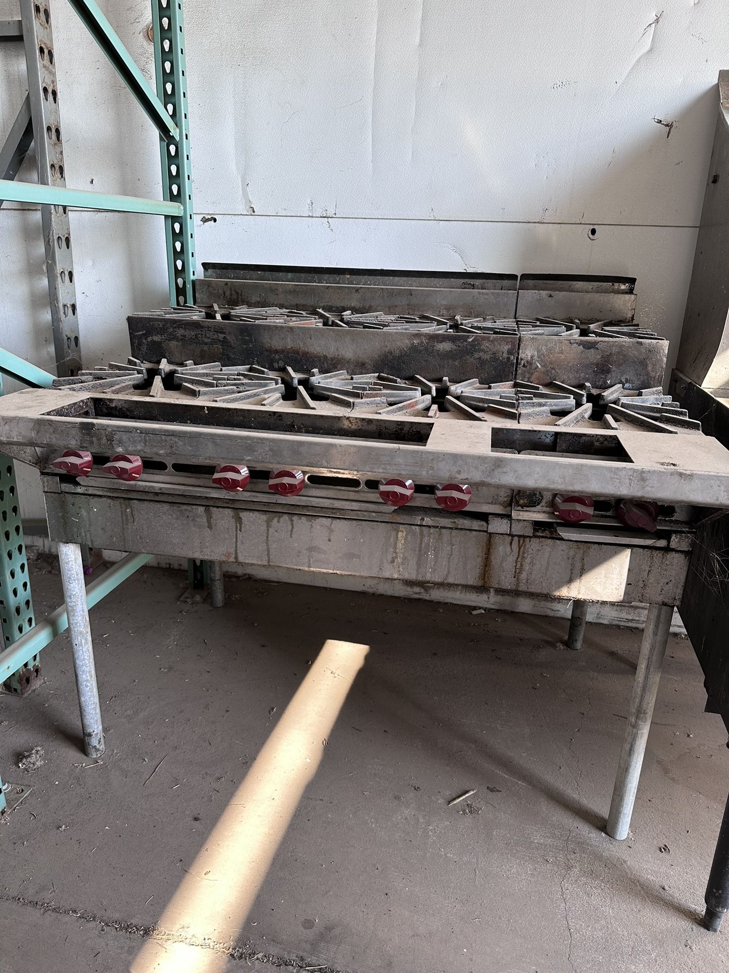 Montague 8 Burner Natural Gas