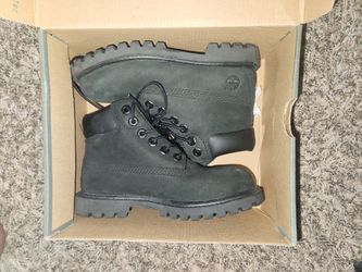 12 Toddlers Timberlands