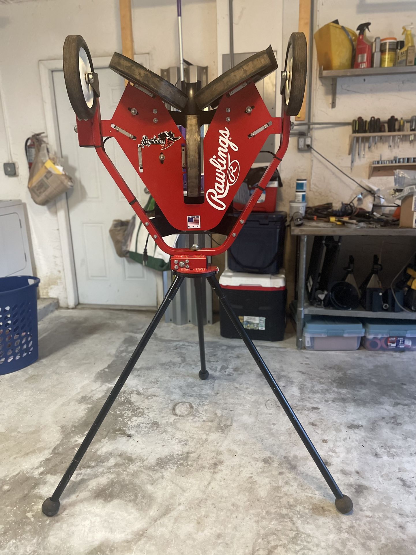 Rawlings Pro Line 3 Wheel Baseball Pitching Machine