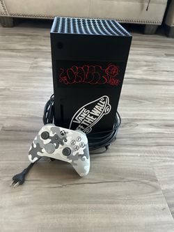 Xbox Series X ( READ CAPTION PLEASE )