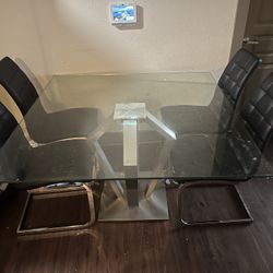 Dining Table With 4 Chairs 