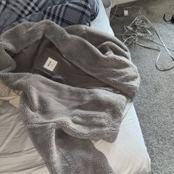 holister grey fur jacket