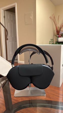 AirPod Pro Max + stand