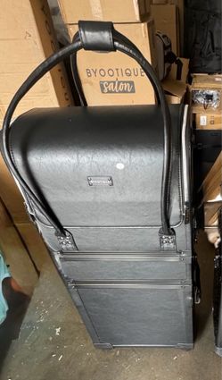 Byootique Rolling Makeup Train Case