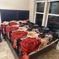 Queen Bed Frame + Mattress Set – Modern Style – Great Condition