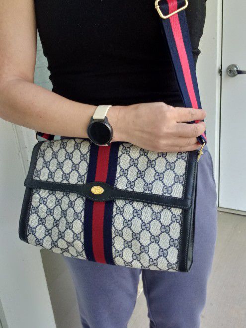 Authentic Vintage Gucci GG Monogram Supreme Sherry Web Ophidia Neo Clutch Crossbody Bag