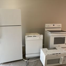 Set De Refrigerador, Estufa, Microondas Y Dishwasher 