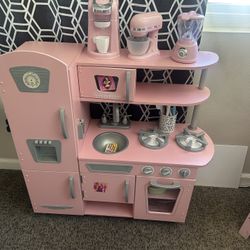 Toy Kitchen & Washer/Dryer Set