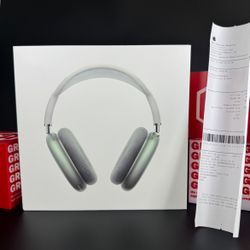 “BRAND NEW AIRPOD MAXS”