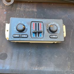 Silverado Gmc Ac Controller Came Out Of An 05 Works For Numerous Years