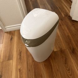 The First Years Clean Air Diaper Disposal System