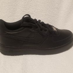 Nike Air Force 1 Size 7y  - 6y 