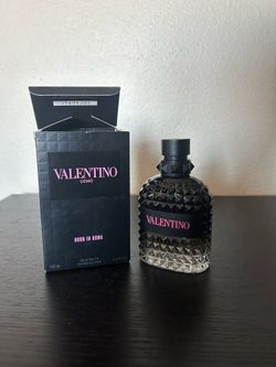 Valentino Born in Roma Eau de Toilette Spray 3.4 fl oz Regular Size Fragrance