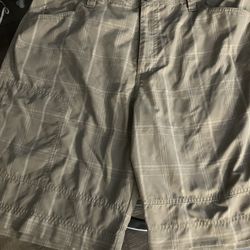 Shorts Size 38