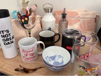 Mugs