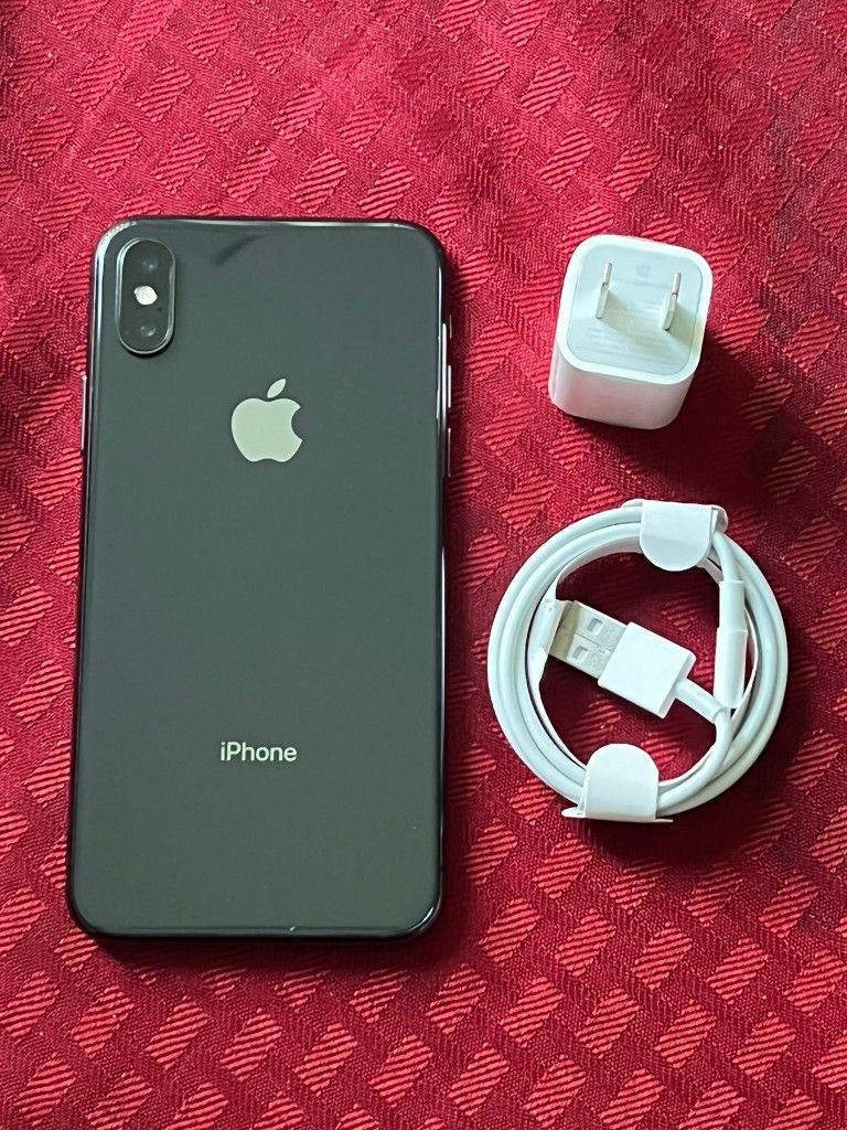 iPhone X , 256GB , Unlocked for all Company Carrier , Excellent Condition Like New