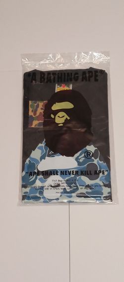 Size/large for men.Bathing BAPE ABC Camo Big Ape Head Tee in Black/Blue  100% cotton crewneck featuring a large blue ABC camouflage ape head graphic o